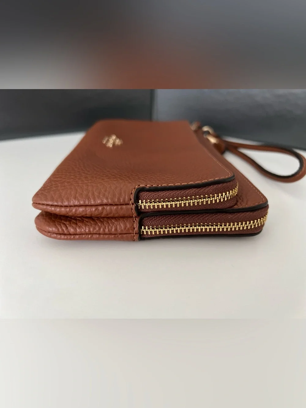 Coach color redwood